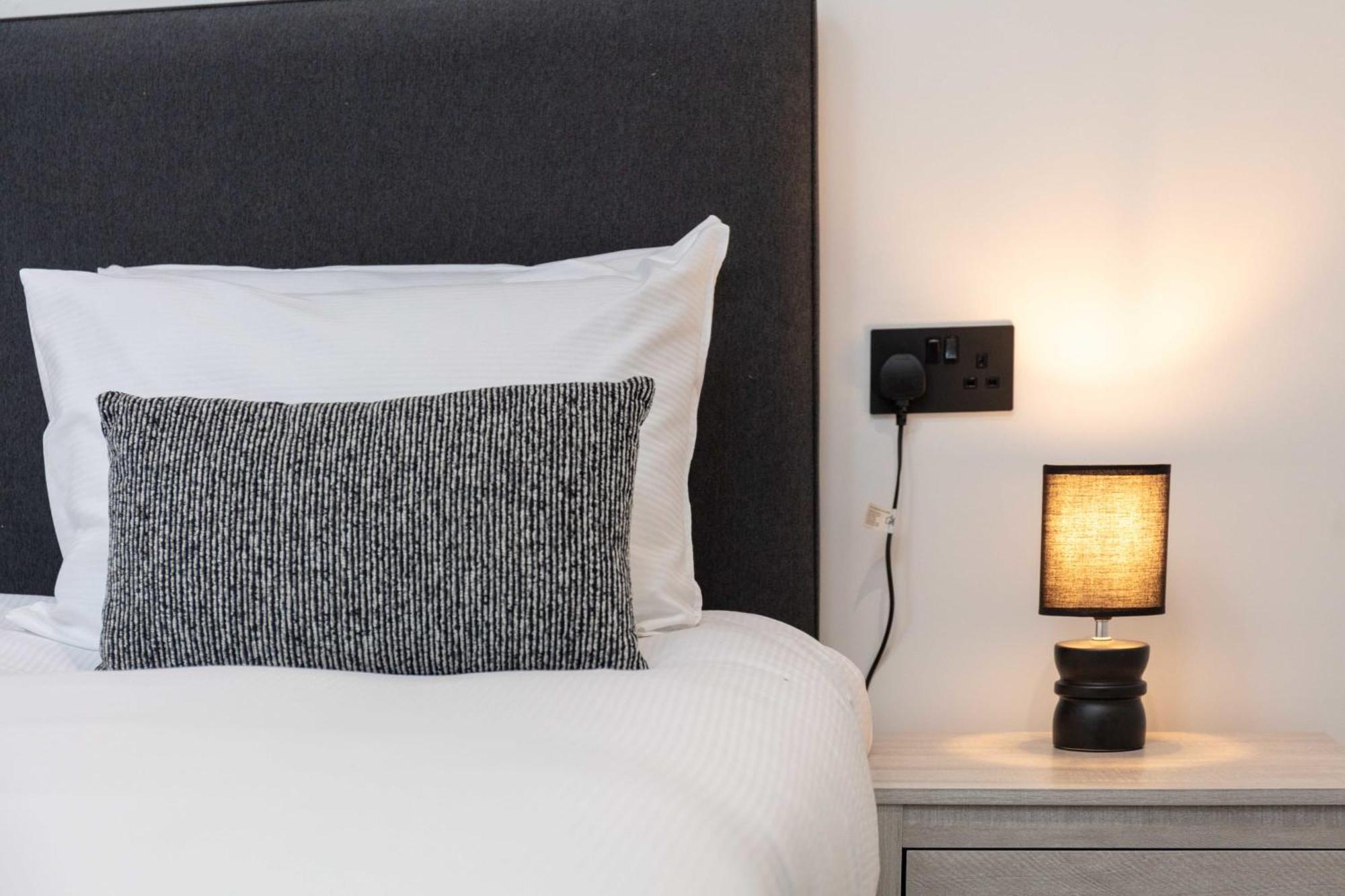 Wellington Lodge Эр Экстерьер фото